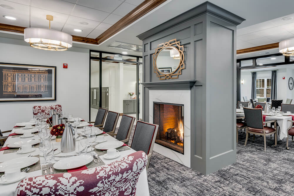 Amira Choice Bloomington dining room